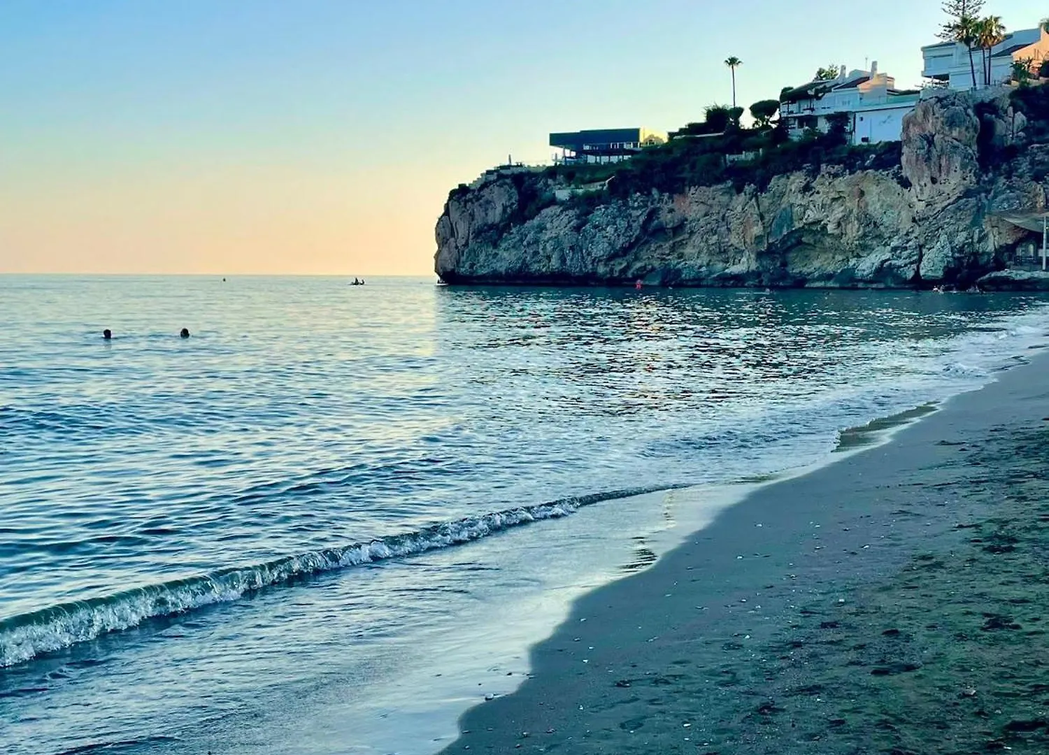 Apartamento En Malaga A 10 Minutos De La Playa Con Vistas Al Mar Rincón de la Victoria 0*,  Spanje